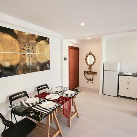 Carmen Apartments Station Малага Экстерьер фото