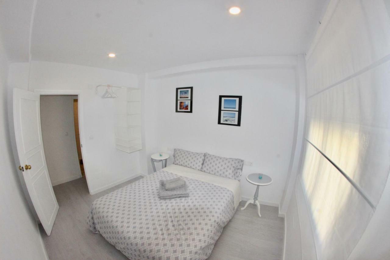 Carmen Apartments Station Малага Экстерьер фото